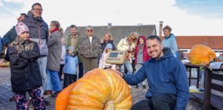 Праздник тыквы на Вентспилсском рынке. 11 октября 2025 года. Фото со страницы Ventspils на Фейсбуке