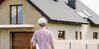 В попытках бороться с теневой экономикой в Латвии введут новые правила строительства. Считается, что именно в этой сфере примерно треть всех работ выполняется неофициально. Фото: jarmoluk / pixabay