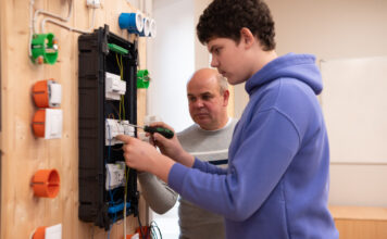 Где теория встречается с практикой: учебный центр BUTS помогает стать конкурентоспособными на рынке труда. Партнёрский материал Учебный центр BUTS. Фото: Анжела Спиридонова