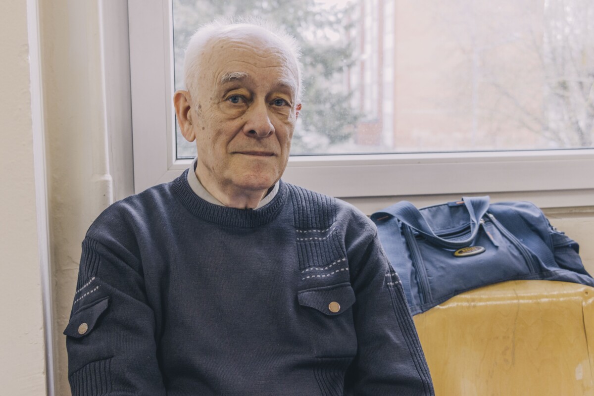 Николай Шкут, участник Слёта коллекционеров в Даугавпилсе. 23 ноября 2025 года. Фото: Евгений Ратков