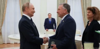Стивен Уиткофф встретится с Путиным в Москве 2 декабря: продолжается обсуждение мирного соглашения с Украиной Фото: Gavriil Grigorov/AP Photo/picture alliance / DW