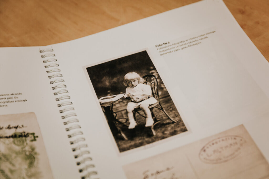 Книга Николая Шкута «Фотографы в Даугавпилсе 1920 -1940». Фото: Ирина Маскаленко