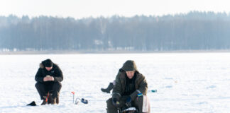 Управление коммунального хозяйства Даугавпилса напоминает, что рыбалка на озере Большие Стропы является лицензионной. Иллюстративное фото предоставлено Даугавпилсским самоуправлением