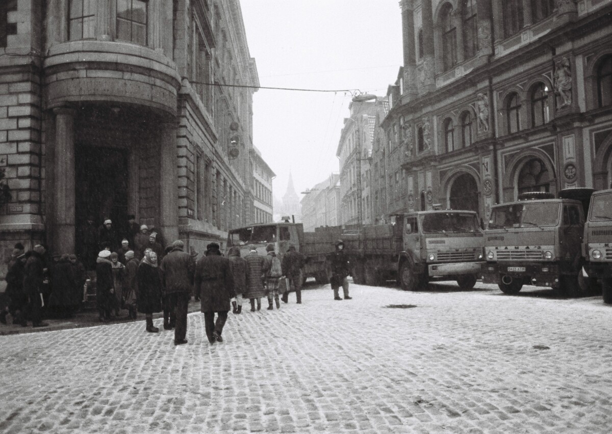 Баррикады на Домской площади. Январь 1991 года. Фото: okupacijasmuzejs.lv