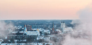 Вид на Дауагвпилс с дрона. Фото: Андрей Емельянов / daugvapils.lv (январь 2026 года)