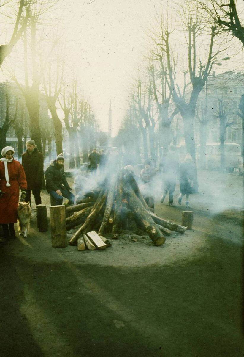 Участники баррикад в Риге. Январь 1991 года. Фото: okupacijasmuzejs.lv