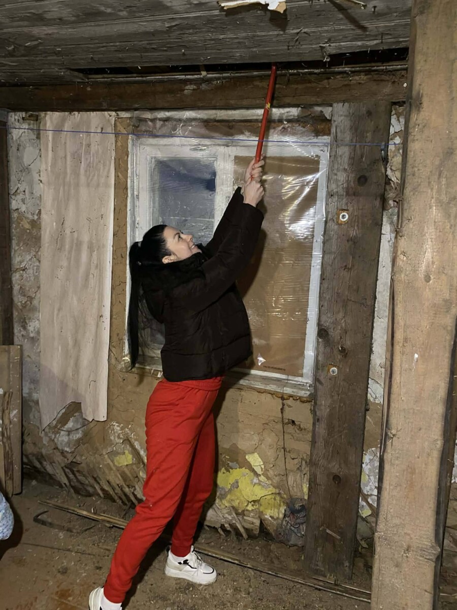 Алёна строит свой новый дом и новую жизнь. Фото из личного архива
