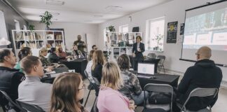 Симуляционные учения по стратегической коммуникации для предотвращения гибридных угроз. Офис общества New East, 6 февраля 2026 года. Фото: Евгений Ратков
