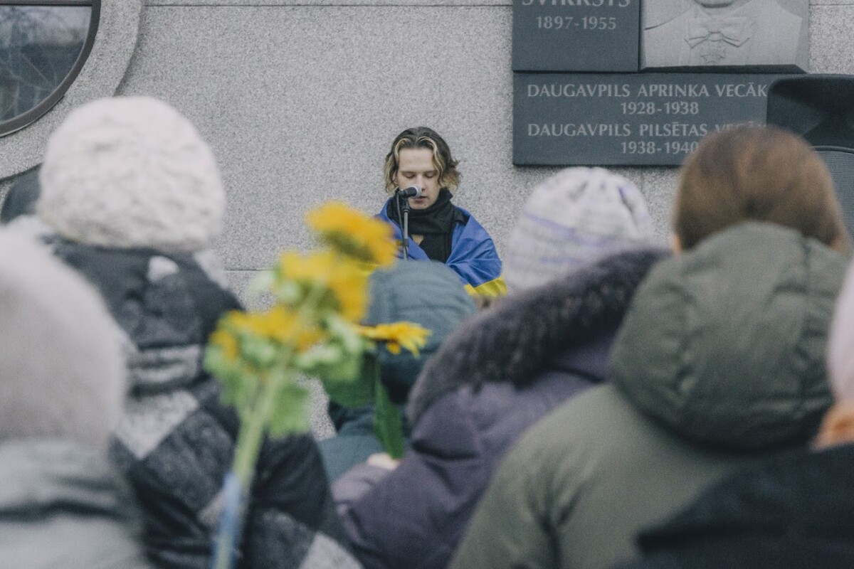 Виталий Капустин, один из организаторов шествия, приуроченного к четвёртой годовщине войны в Укриане, которое состоялось 24 февраля 2026 года в Даугавпилсе. Фото: Евгений Ратков