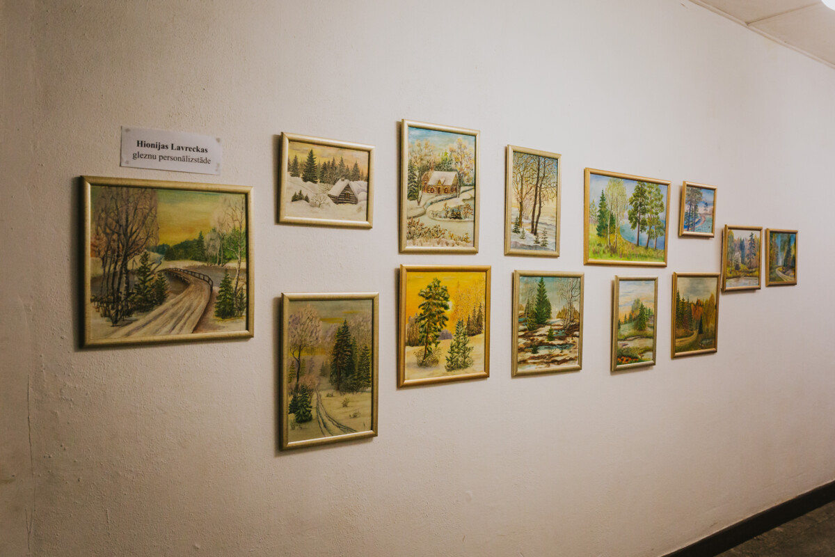 Персональная выставка Хионии Лаврецкой в Салиенском доме культуры. Фото: Ирина Маскаленко