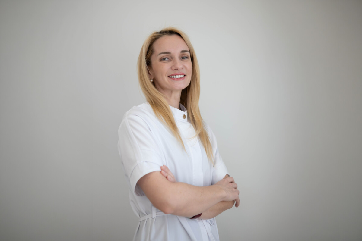 Ирена Столере — эндодонтист, клиника Dentella