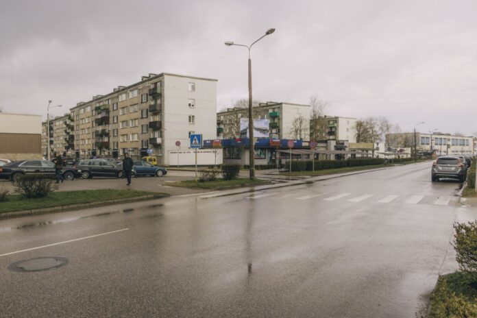 Фото: Евгений Ратков (улица Валкас на Кожзаводе в Даугавпилсе, 7 апреля 2026 года) Фото: Евгений Ратков (улица Валкас на Кожзаводе в Даугавпилсе, 7 апреля 2026 года)