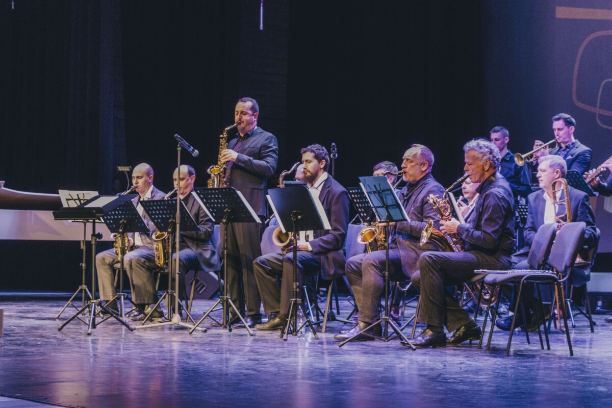 Выступление Баварско-латвийского джазового биг-бенда на концерте Junior Jazz 2026 в Даугавпилсе. 15 апреля 2026 года, Дворец культуры. Фото: Евгений Ратков