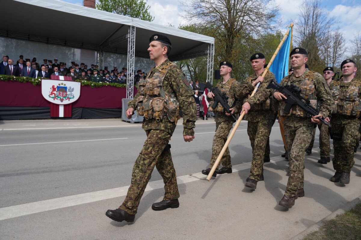 Военный парад в Айзкраукле. 4 мая 2026 года. Фото: Ilmārs Znotiņš / Valsts prezidenta kanceleja