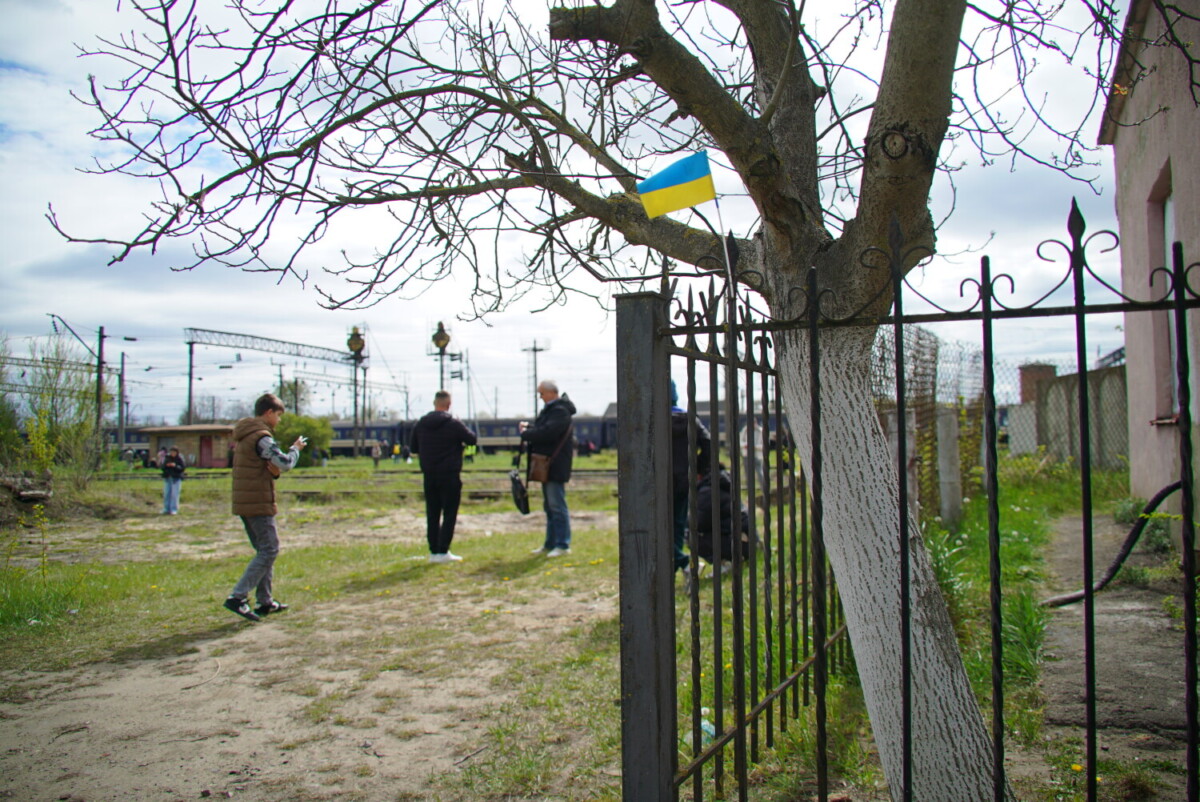 Эвакуация пассажиров поезда Ужгород-Харьков. 1 мая 2026 года. Фото: Алексей Кузнецов