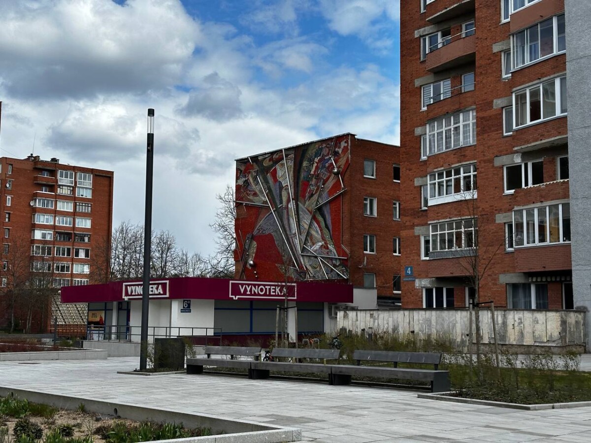 Аллея в центре Висагинаса. 28 апреля 2026 года. Фото: Анастасия Шубина