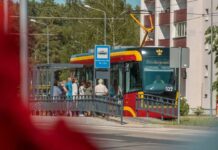 6 и 7 июня в Даугавпилсе введены дополнительные рейсы общественного транспорта, а проезд бесплатный Трамвай в Даугавпилсе, на Химии. Фото с сайта Daugavpils satiksme