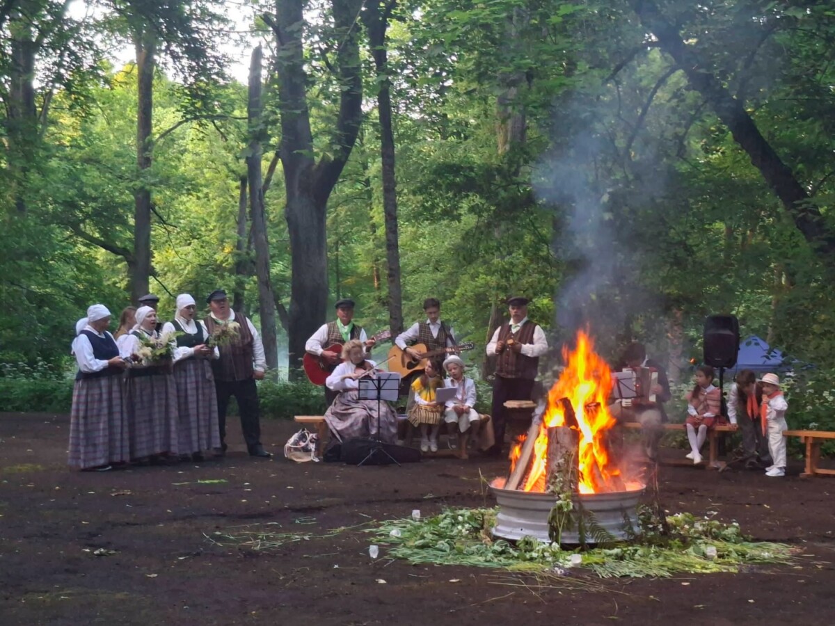 Мероприятие «Тропа ловцов счастья» в Медумском парке. Аугшдаугавский край, 19 июня 2026 года. Фото предоставлено организаторами