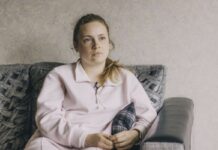 «Попасть бы домой хотя бы на полчаса». История Вики из Херсонской области. Видео Виктория из Херсонской области. Даугавпилс, 17 июня 2026 года. Фото: Евгений Ратков