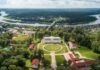 По дорогам Латгалии: Краслава — дворянское гнездо графов Плятеров Приглашаем вместе с нами на историческую прогулку по Краславе — одному из старейших поселений Латгалии. Мультикультурному центру южной Латгалии, тесно связанному с дворянским родом Брёле-Плятеров. Фото: visitkraslava.lv