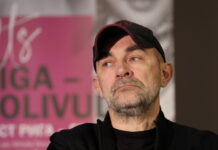 Сергей Голомазов на пресс-конференции в Рижском русском театре имени Михаила Чехова. 17 сентября 2020 года. Фото: Эвия Трифанова / LETA