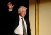Защитник прав человека и интересов Тибета актёр Ричард Гир (Richard Gere) во время встречи со зрителями фильма «Мудрость счастья». Фото: Каспарс Крафтс / LETA