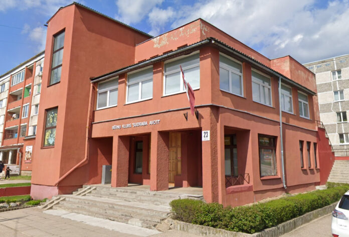 Снимок экрана 2026-06-16 133844 Клуб Sudraba avoti на Новом Форштадте в Даугавпилсе. Скриншот Google maps