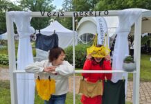 Палатка общества поддержки онкопациентов Par Dzīvot. Фото: Юлия Житлухин