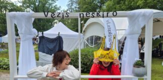 Палатка общества поддержки онкопациентов Par Dzīvot. Фото: Юлия Житлухин