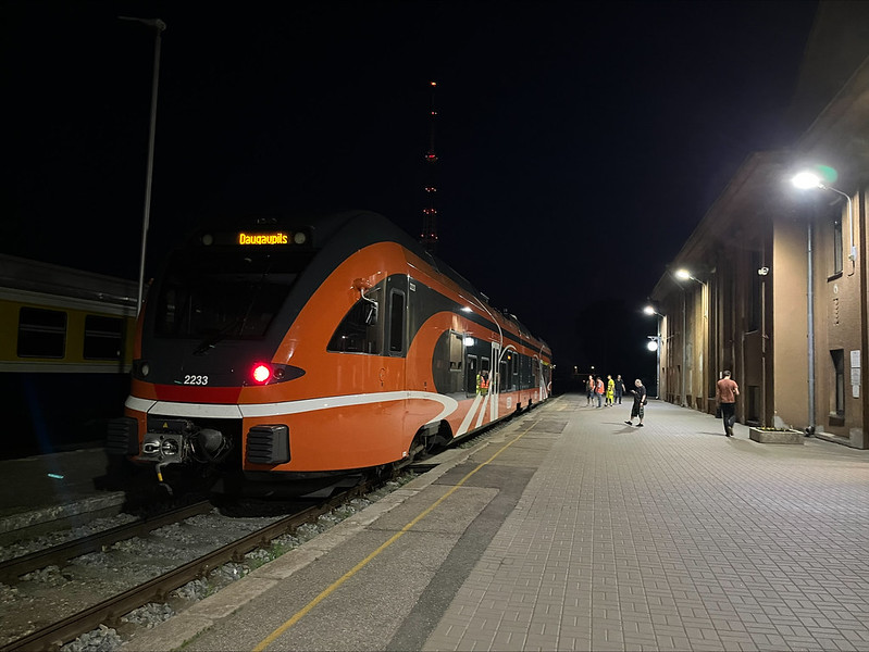 Поезд Stadler FLIRT на тестовой поездке Рига – Даугавпилс – Рига. 29 июня 2026 года. Фото: Elron