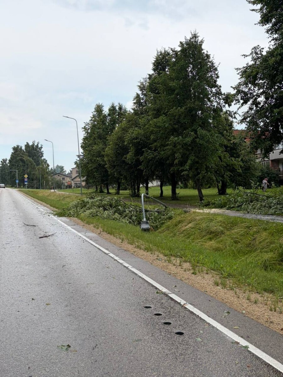 Последствия грозы 12 июля 2026 года в Резекненском крае. Фото: Молодежное Резекне / Телеграм
