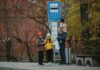 Количество карт «Почётная семья» за год выросло в Латвии на 23 тысячи. Иллюстративное фото: Настя Гавриленко (октябрь 2021 года) / из архива "Чайки"