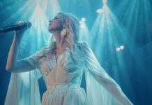 Шоу ICONIC VOICES OF ENIGMA, чемпионат парашютистов и День знаний. Умная афиша. 28 августа — 3 сентября Пресс-фото шоу ICONIC VOICES OF ENIGMA. Предоставлено организаторами