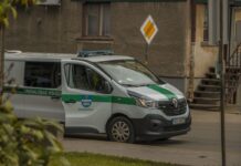 Автомобиль муниципальной полиции Даугавпилса. Иллюстративное фото: Евгений Ратков (из архива Chayka.lv)