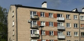 Многоквартирный дом в Даугавпилсе на Химии, на улице Циалковска, 3. 11 мая 2026 года. Фото: Анастасия Шубина