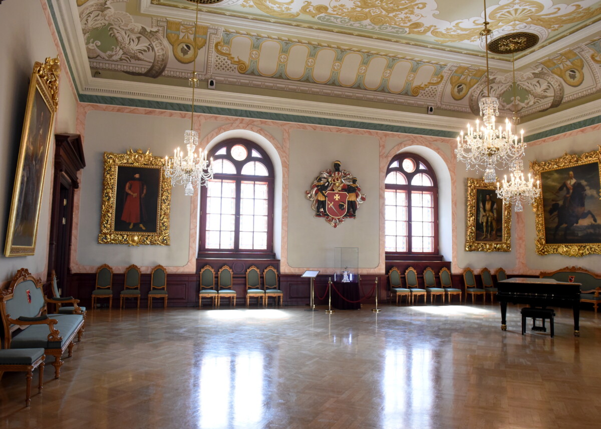 Интерьеры Дома Черноголовых в Риге. Фото: Зане Битере / LETA