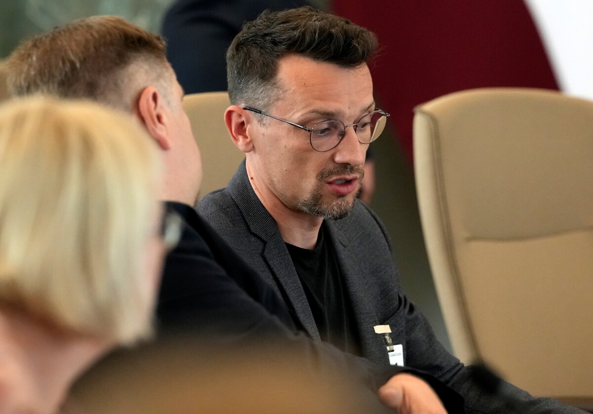 Член правления фонда PLECS Георгс Рубенис. 5 августа 2026 года. Фото: Лита Миллере / LETA