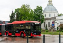 Автобус № 17А в центре Даугавпилса. Фото: Daugavpils satiksme / Facebook