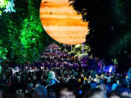 Праздник улицы Ригас в Даугавпилсе 13 сентября 2025 года. В этом году праздник пройдёт в субботу, 12 сентября. Начало в 20:00. Фото: Андрей Емельянов