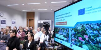 Информационное мероприятие «Программы поддержки укрепления доступности энергии и транспорта в Латвии в 2026–2032 годах», посвящённое утверждению и началу реализации Плана Социального климатического фонда Латвии на 2026–2032 годы. 4 сентября 2026 года. Фото: Иева Лейниша / LETA