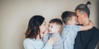 Будущих опекунов, усыновителей и приёмные семьи приглашают на бесплатное обучение Будущих опекунов, усыновителей и приёмные семьи приглашают на бесплатную программу обучения. Иллюстративное фото: Elly Fairytale / pexels.com