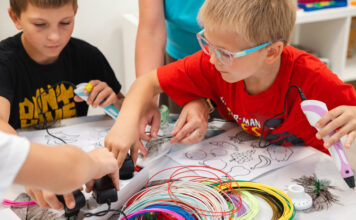Как помочь ребёнку найти хобби? RADI Kids Studio – студия развития для детей в Даугавпилсе. Партнёрский материал RADI Kids Studio. Фото: Анжела Спиридонова