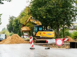 В Даугавпилсе продолжаются работы по обновлению уличной инфраструктуры и повышению безопасности движения, сообщает самоуправление. Фото: daugavpils.lv