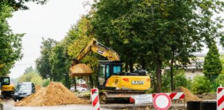 В Даугавпилсе продолжаются работы по обновлению уличной инфраструктуры и повышению безопасности движения, сообщает самоуправление. Фото: daugavpils.lv