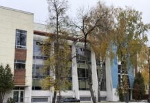 Здание бывшего развлекательного центра City Center в Даугавпилсе. 19 октября 2026 года. Фото: Анна Кусиня