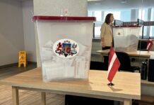 Избирательный участок в Даугавпилсе (Дворец культуры). 3 октября 2026 года. Фото: Анастасия Шубина