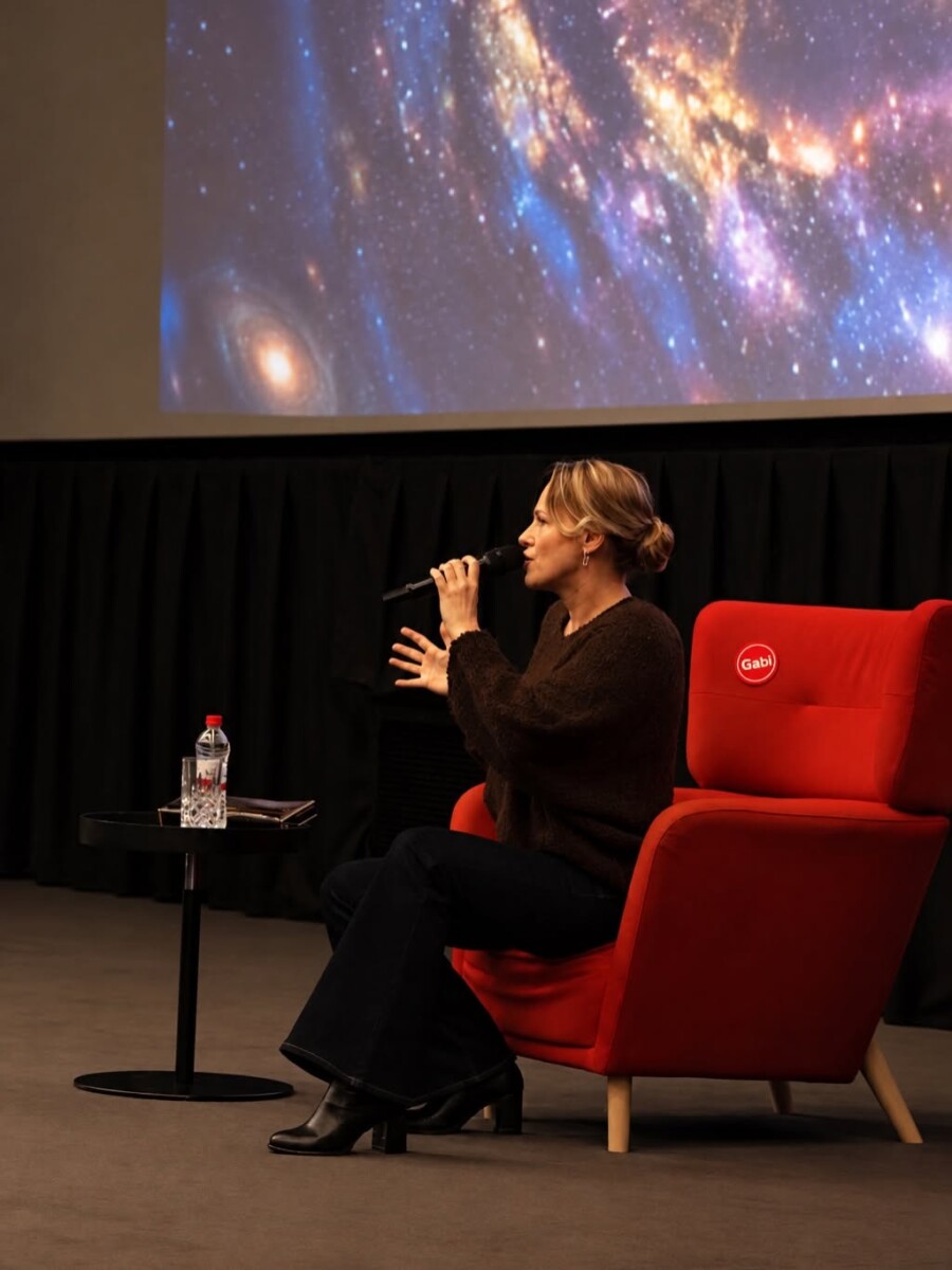 Кристина Захарова перед премьерой фильма Андрея Звягинцева «Минотавр» Даугавпилсе. 16 октября 2026 года. Фото: STARLINE Kino