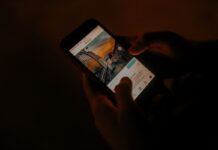 Почему соцсети показывают нам именно это? Разбираемся, как работают алгоритмы, информационные пузыри и эхо-камеры Иллюстративное фото: Tuğçe Açıkyürek / Pexels